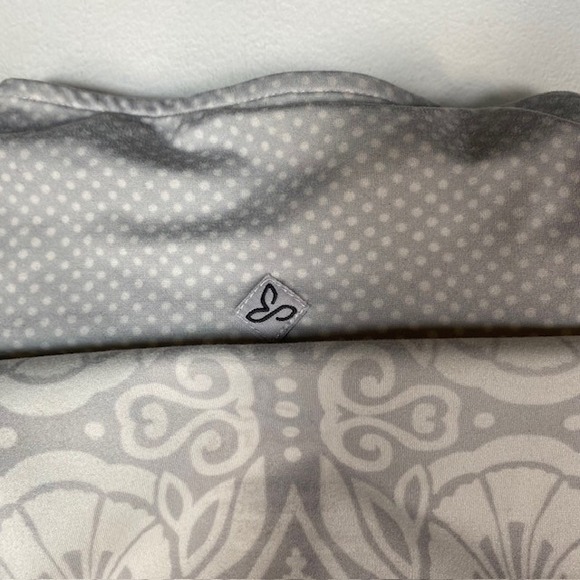 Prana Gray Print Long Sleeve Activewear Half Zip Pullover Top Large‎ - Picture 8 of 8